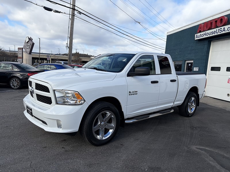 2018 RAM 1500 Express Quad Cab 4WD