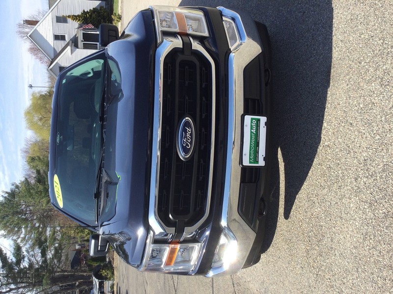 View vehicle photo 3