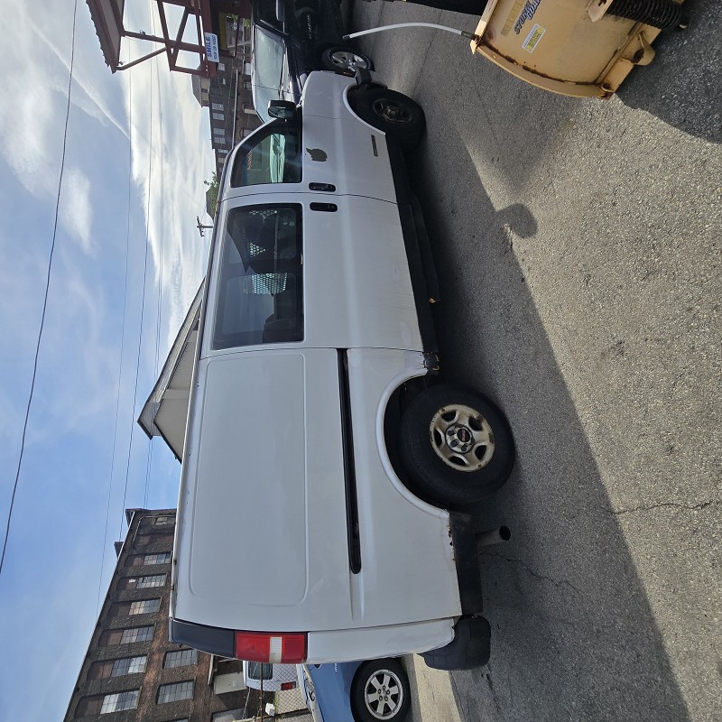 2003 GMC Savana 2500 AWD's photo