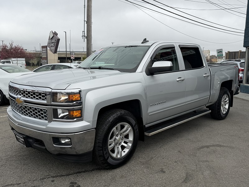 View vehicle photo 2