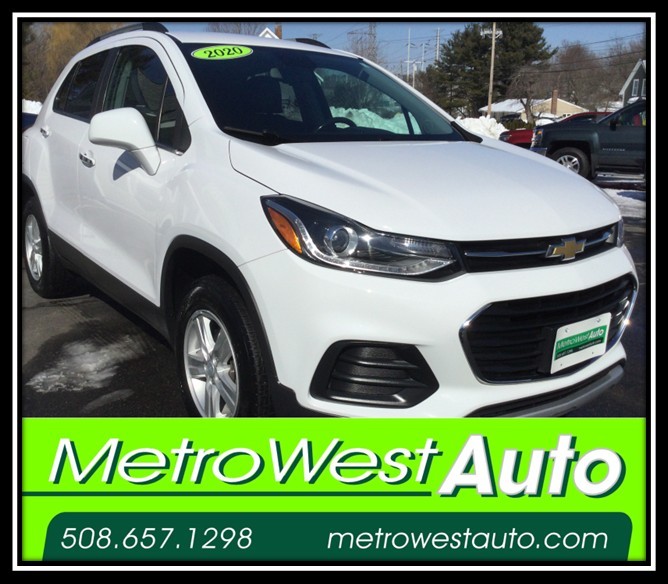 White 2020 Chevrolet Trax LT AWD SUV / Crossover All-Wheel Drive Automatic