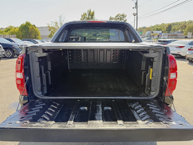 View vehicle photo 7