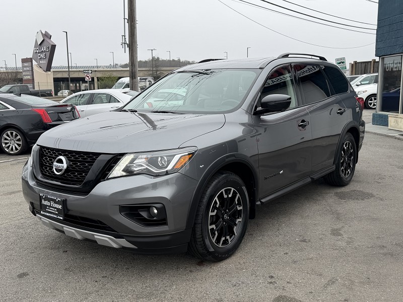View vehicle photo 2