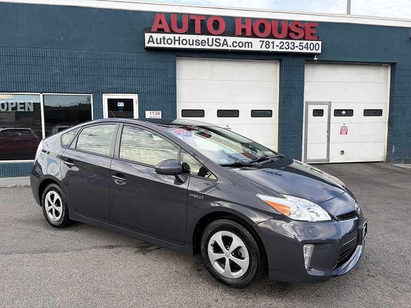 Gray 2015 Toyota Prius Hatchback Front-Wheel Drive Automatic